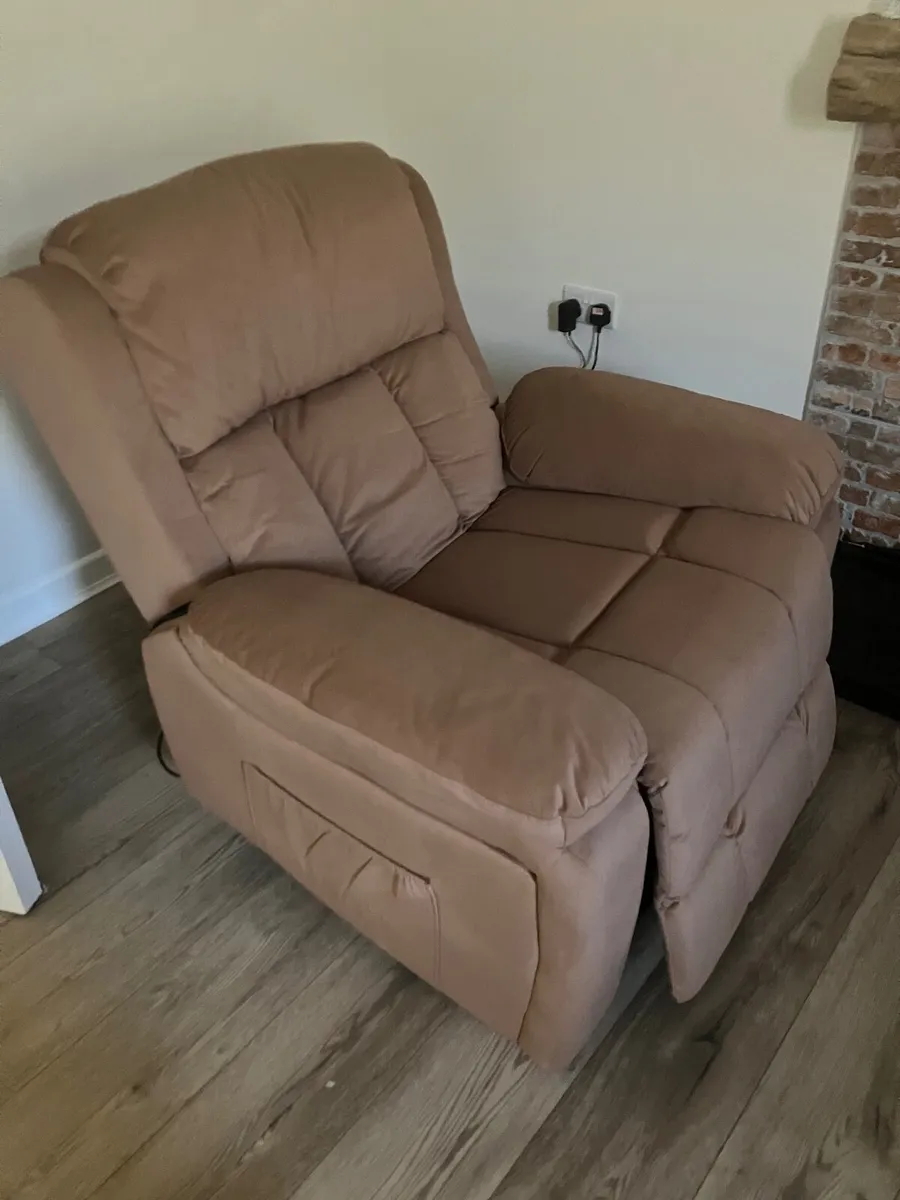 Electric Recliner chair - Image 1