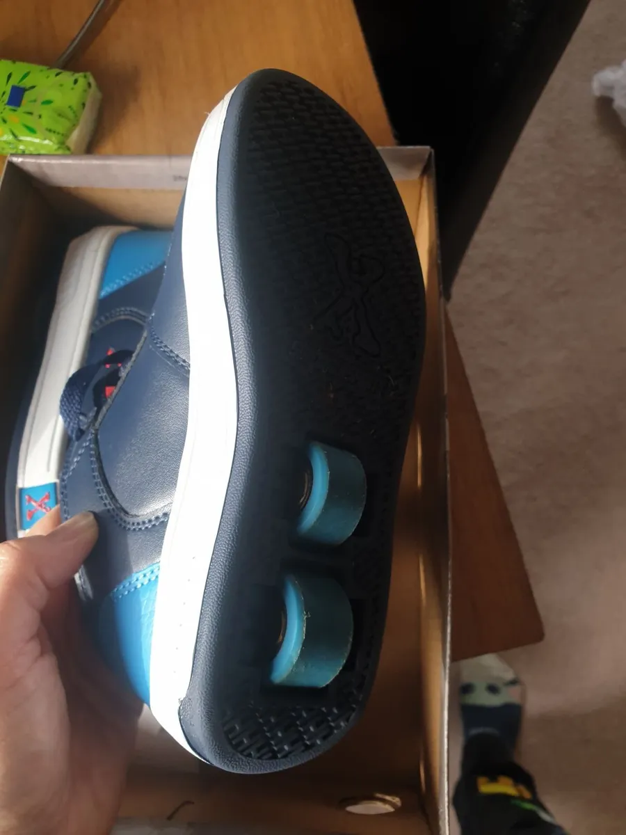 kids runners- rolls    size C13 uk - Image 2