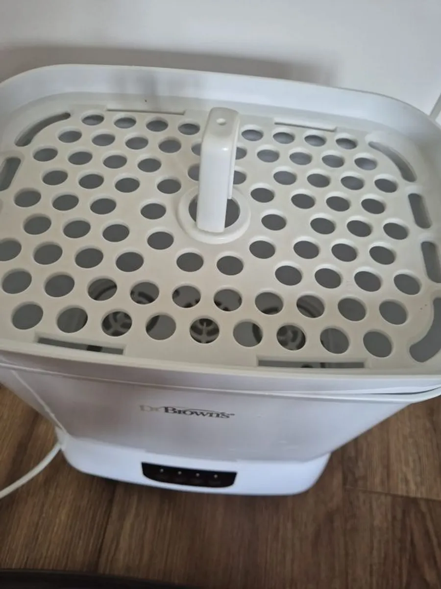 Dr. Browns bottle sterilizer and Dryer - Image 2