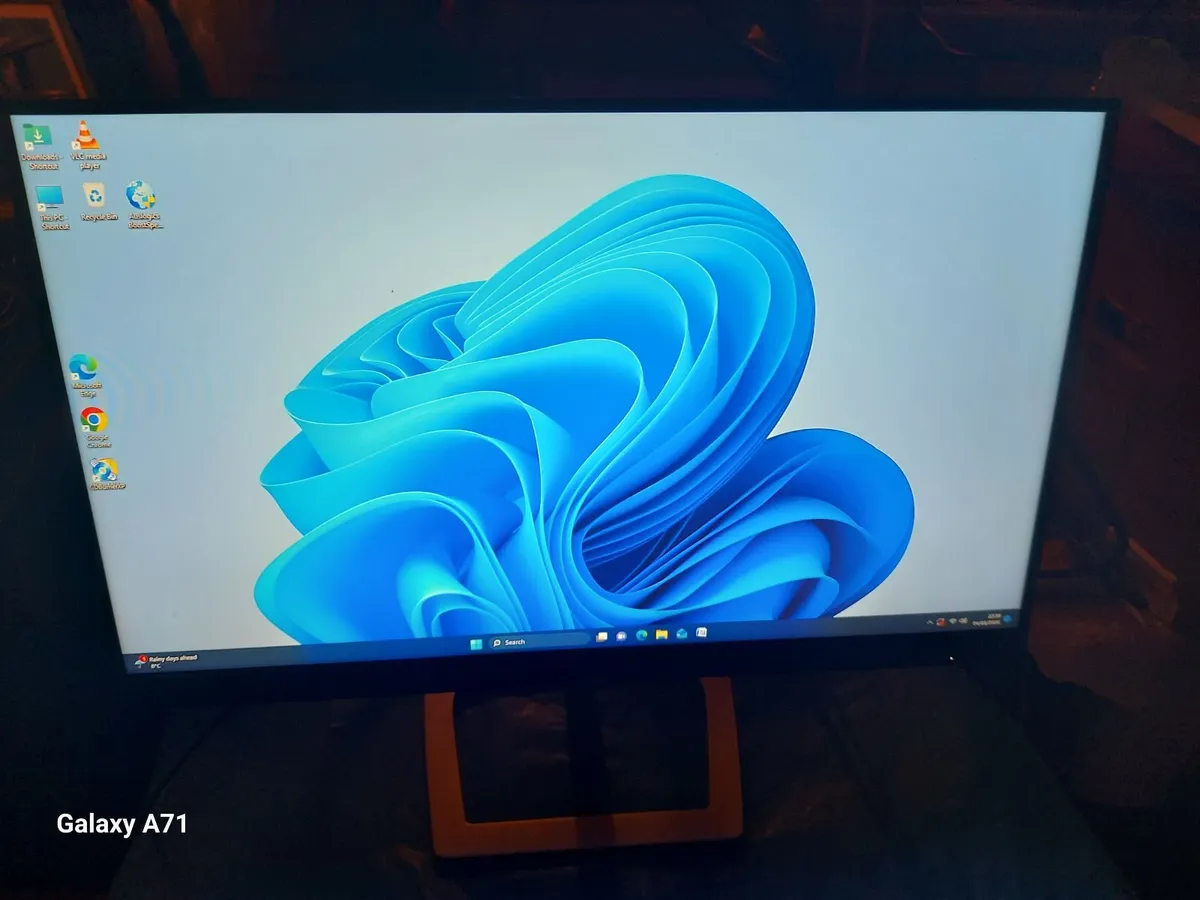 PHILIPS E Line 22 inch LCD Monitor Full HD - Image 1