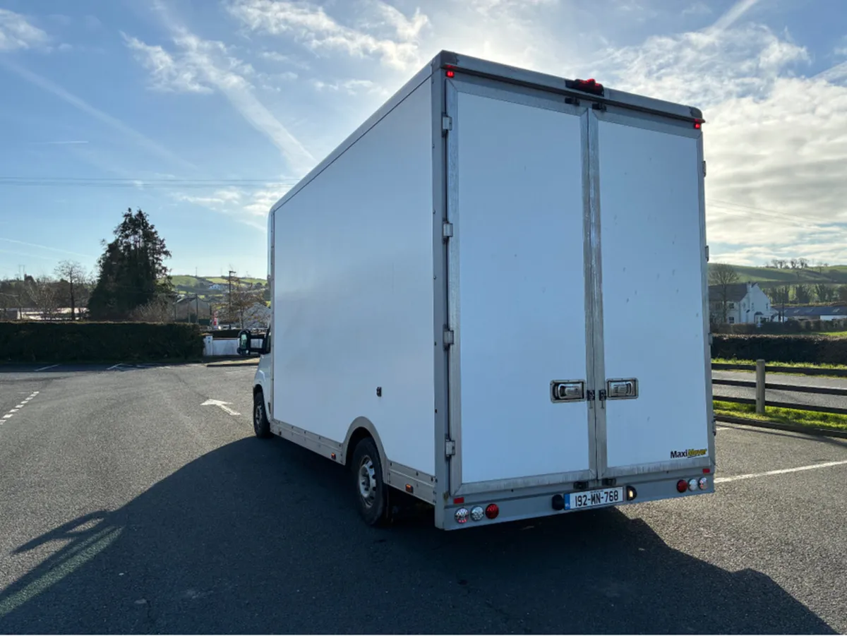Peugeot Boxer 335 BLUE HDI - Image 2