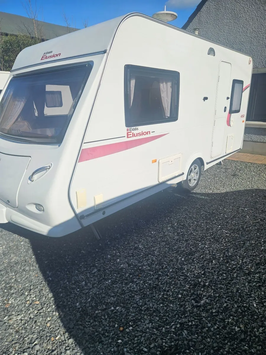 Caravan - Image 1