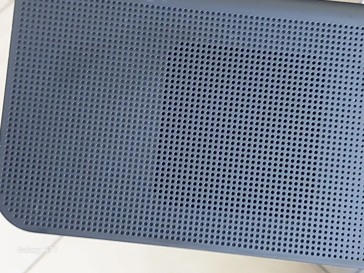 LG Wi-Fi Soundbar Model US95TR, Excellent condion - Image 4