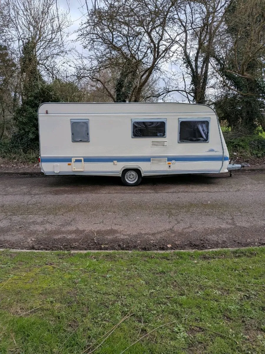 Adria 6/7 berth  fixed bunkbeds, - Image 3