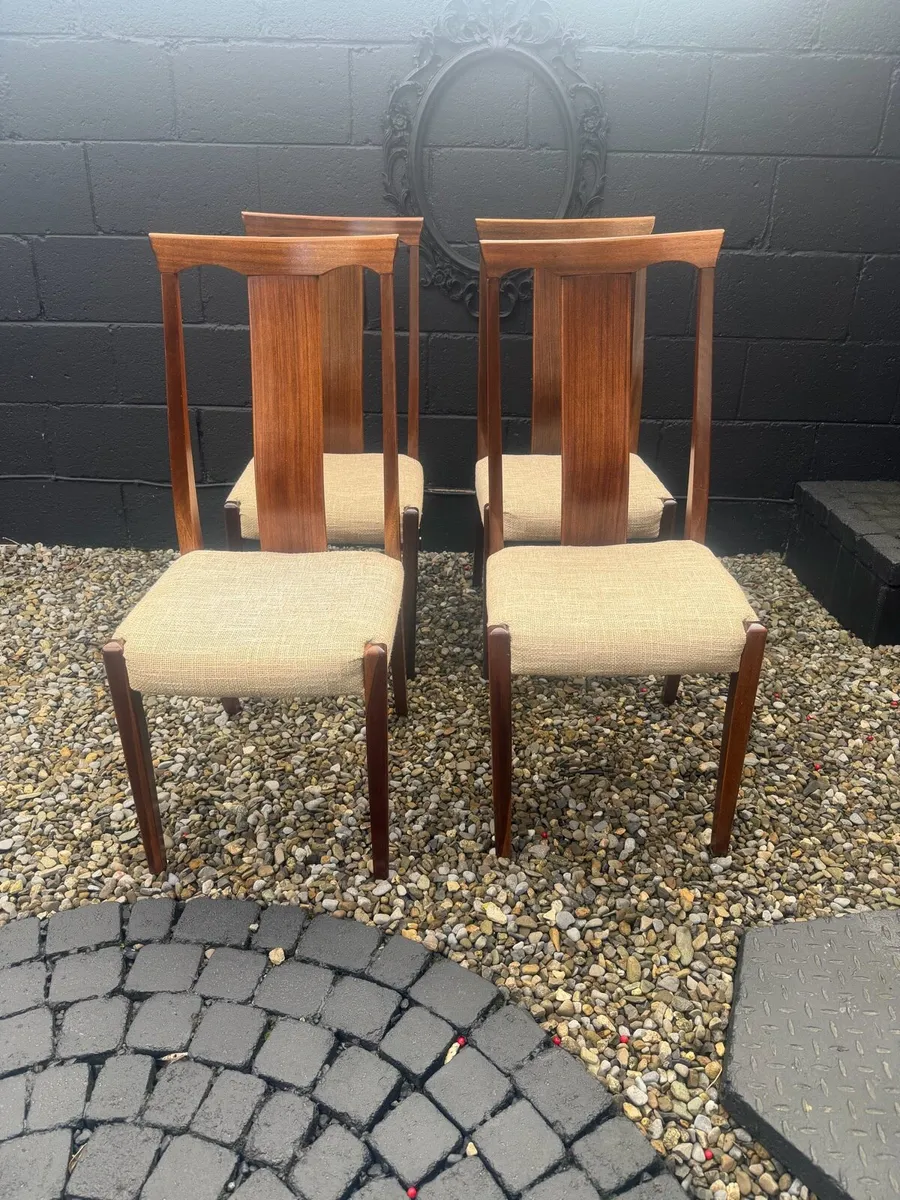 Mid Century Dining Chairs x 4 - Image 1