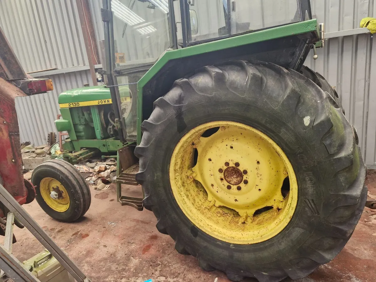 2 Tractors for sale -John Deer 2130 -International - Image 1