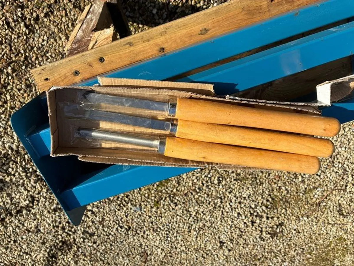 Woodturning lathe - Image 3