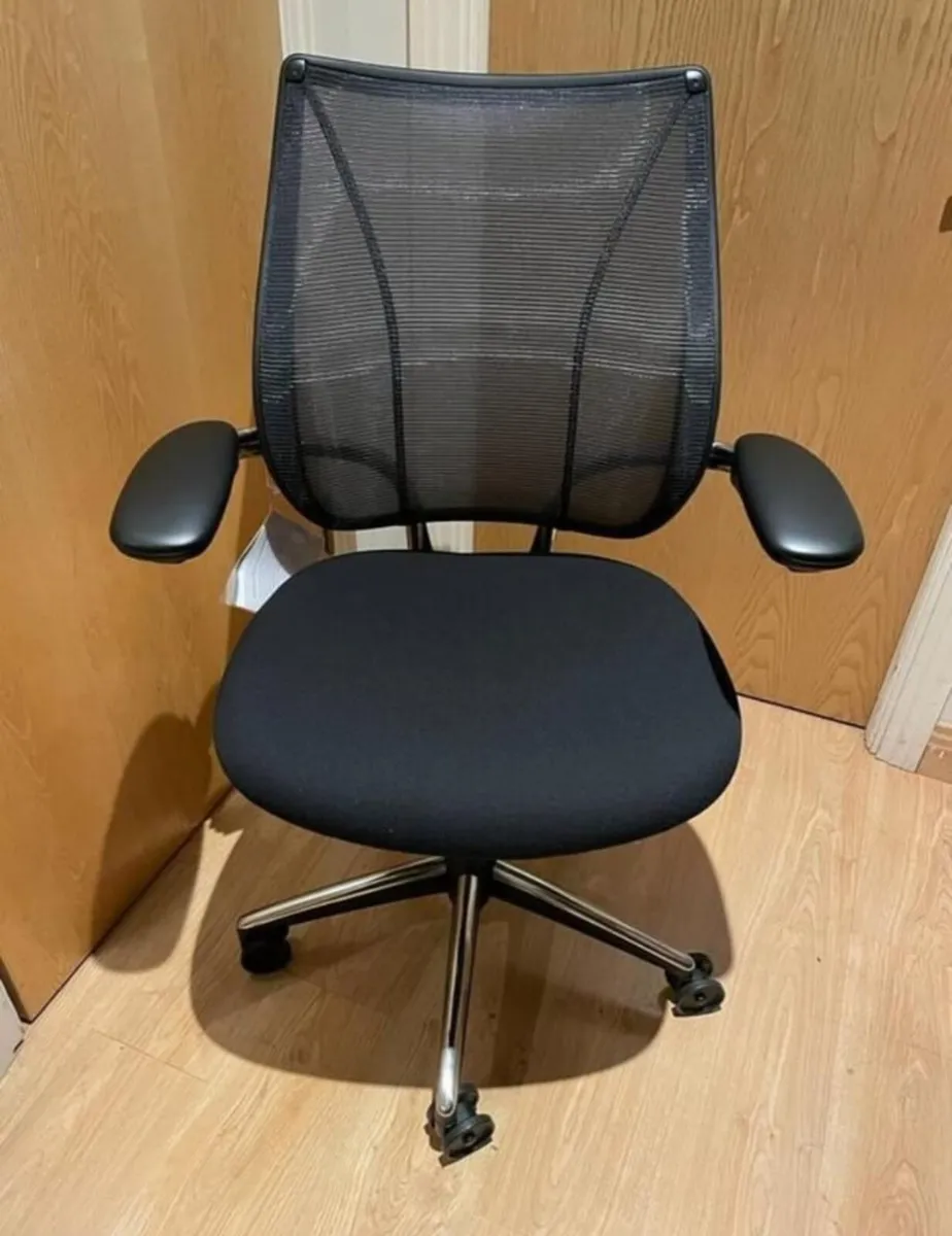 Office Chair - Image 1