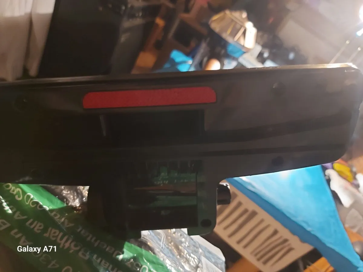 TOWER Verticle wired vacuum cleaner New condition - Image 2