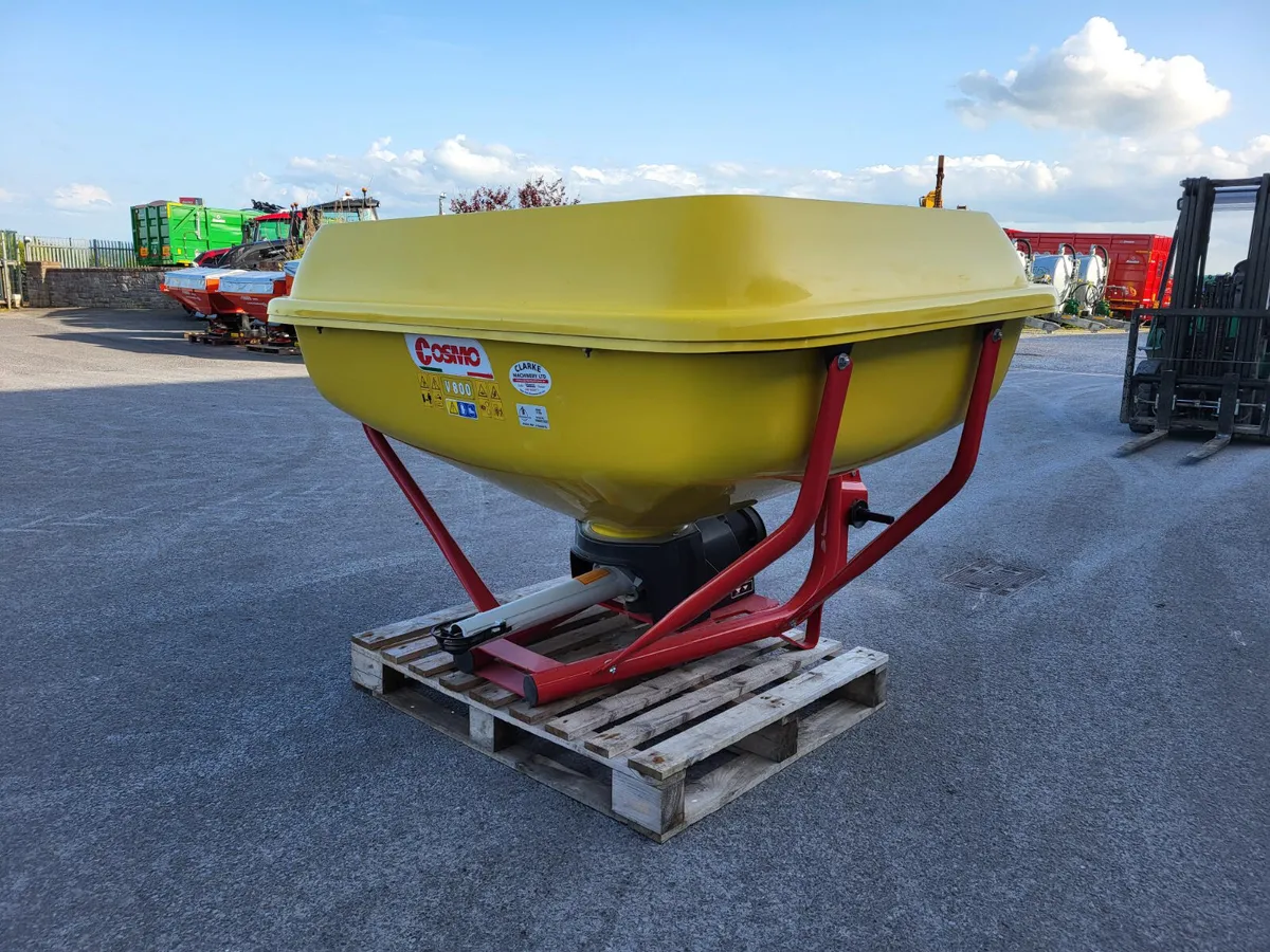 Cosmo Fertiliser Spreaders --500kg up to 1250kg - Image 4