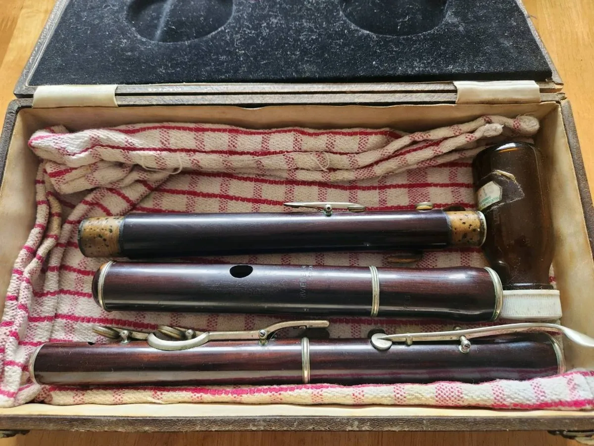 Antique Flute - Image 1
