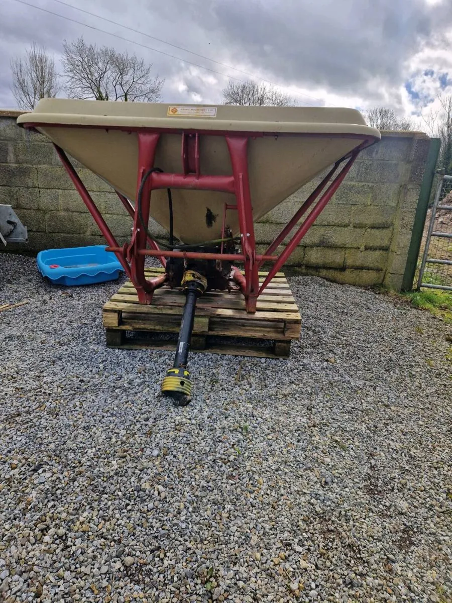 Abbey spreader - Image 3