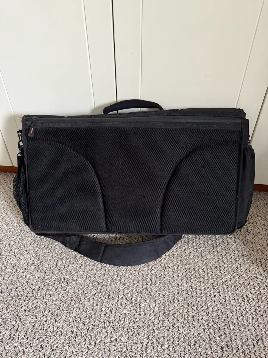 Gator G-Club Control 25 DJ Controller Bag, 25” - Image 2