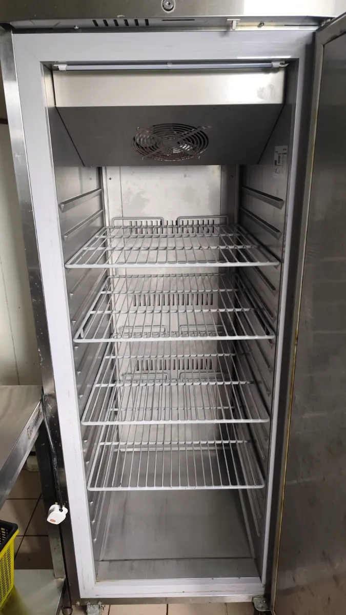 Freezers, Fridges, Ice machine,  bar & wine fridge - Image 3