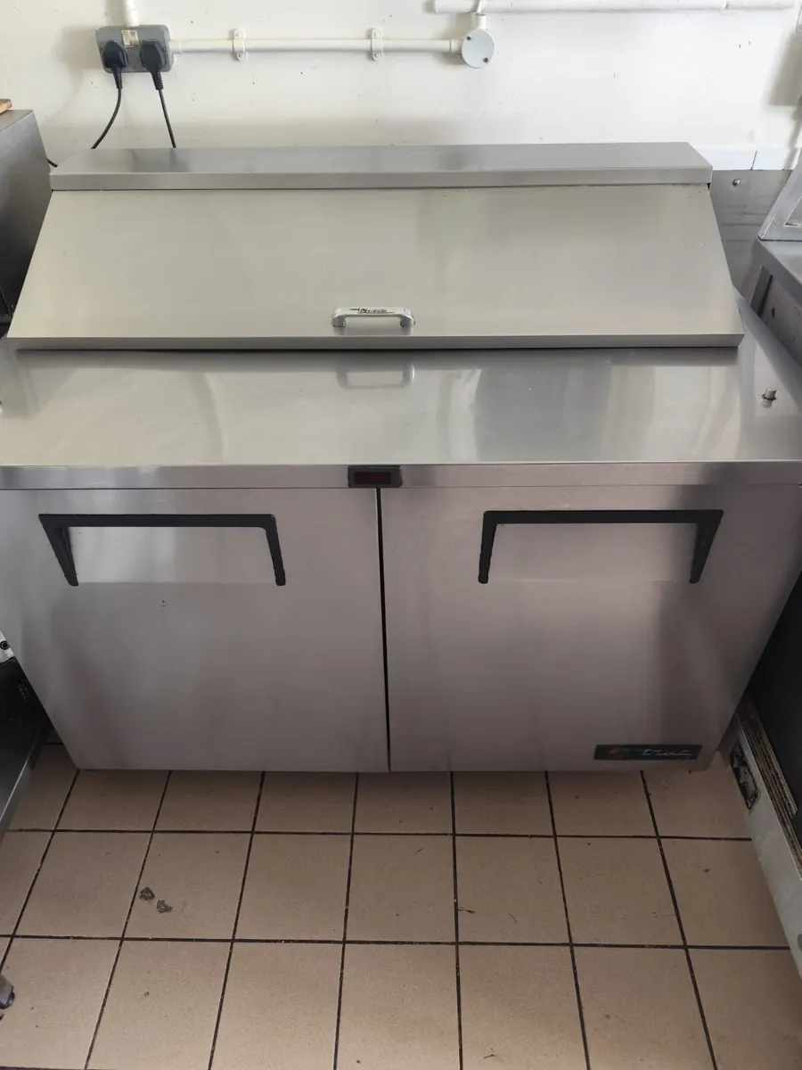 Freezers, Fridges, Ice machine,  bar & wine fridge - Image 2