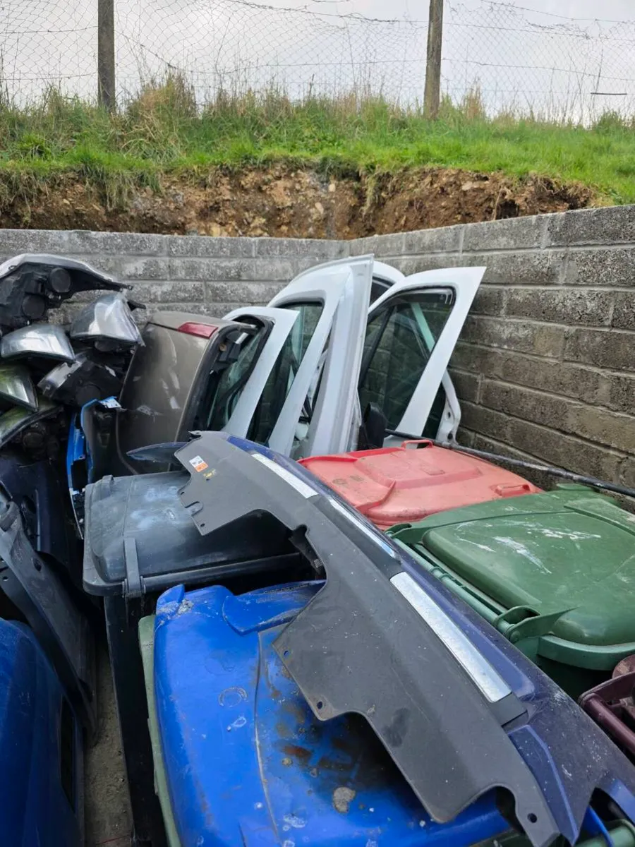 Transit 2016 panels - Image 3