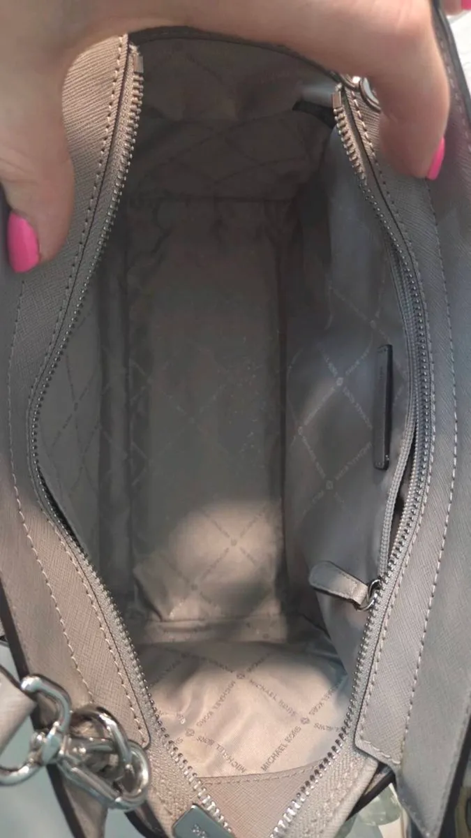 Michael Kors Selma Bag - Image 4