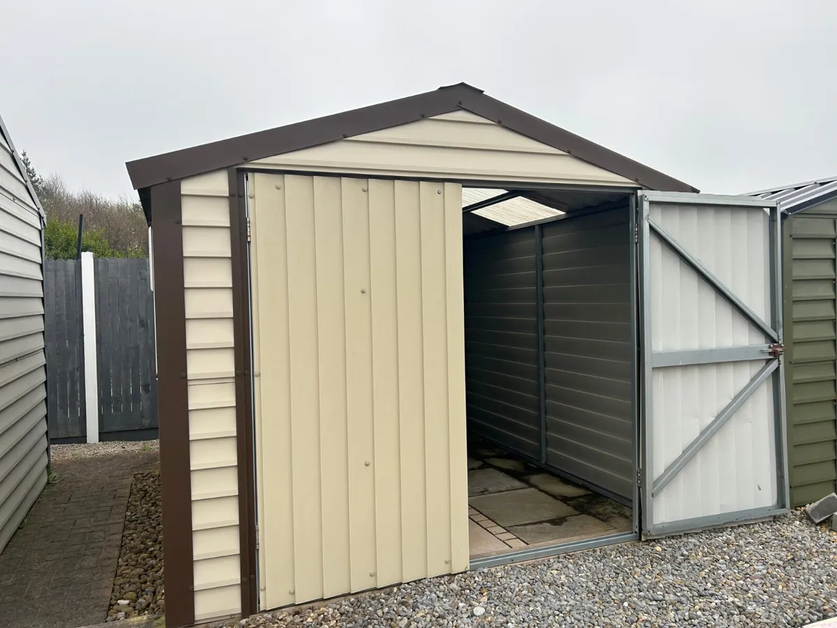 GARDEN SHED - clearance display shed - Image 3