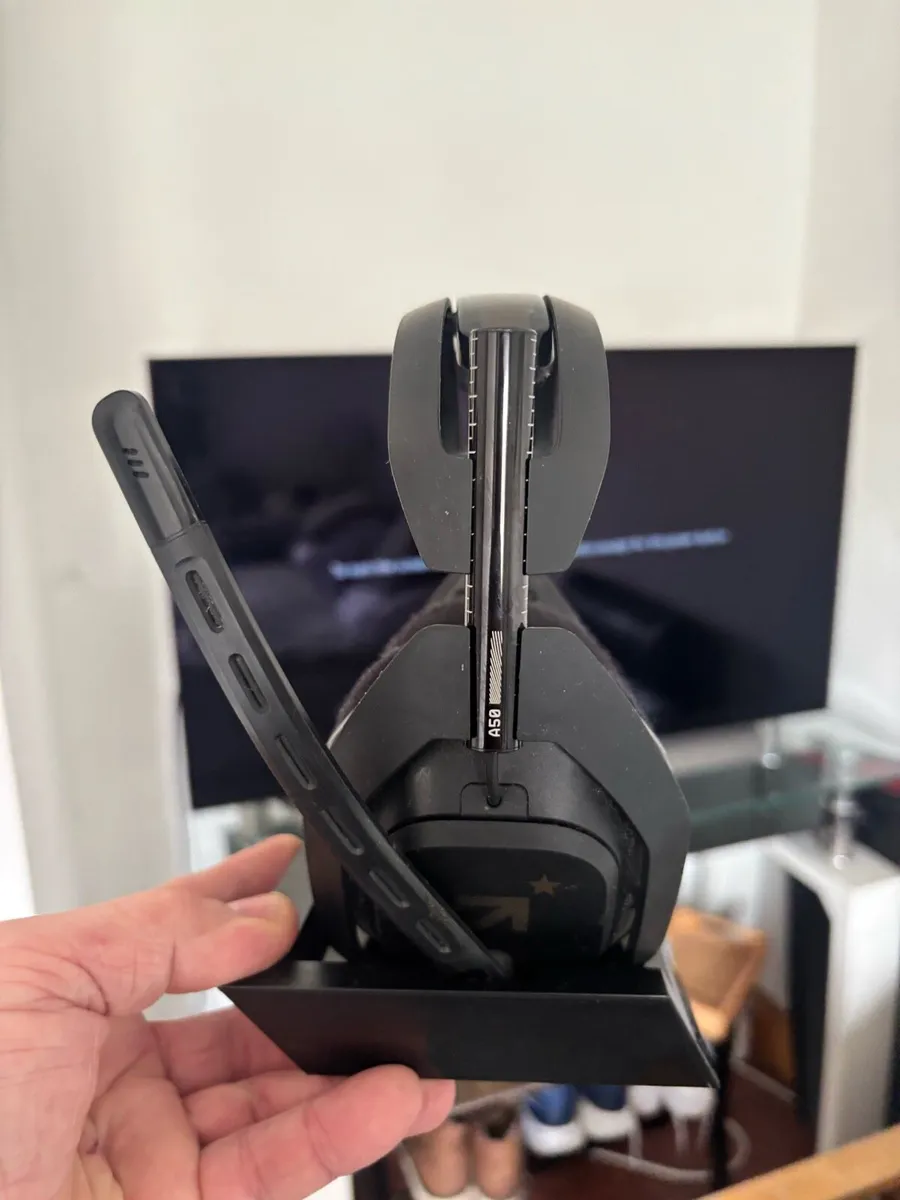 Complete gaming setup - Image 3