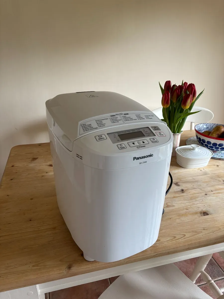 Panasonic bread machine - Image 1