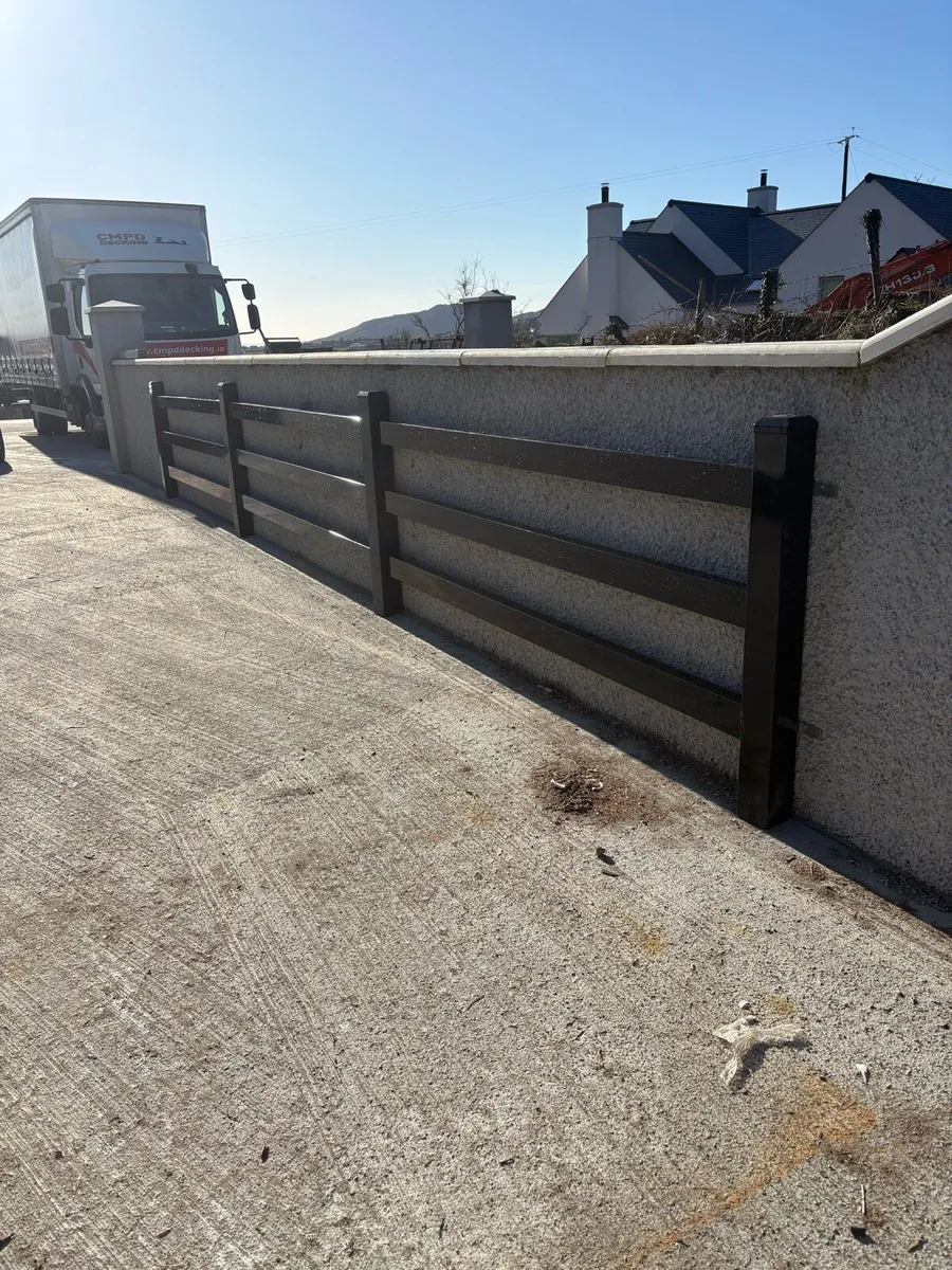 Steel Drail fencing - Image 3
