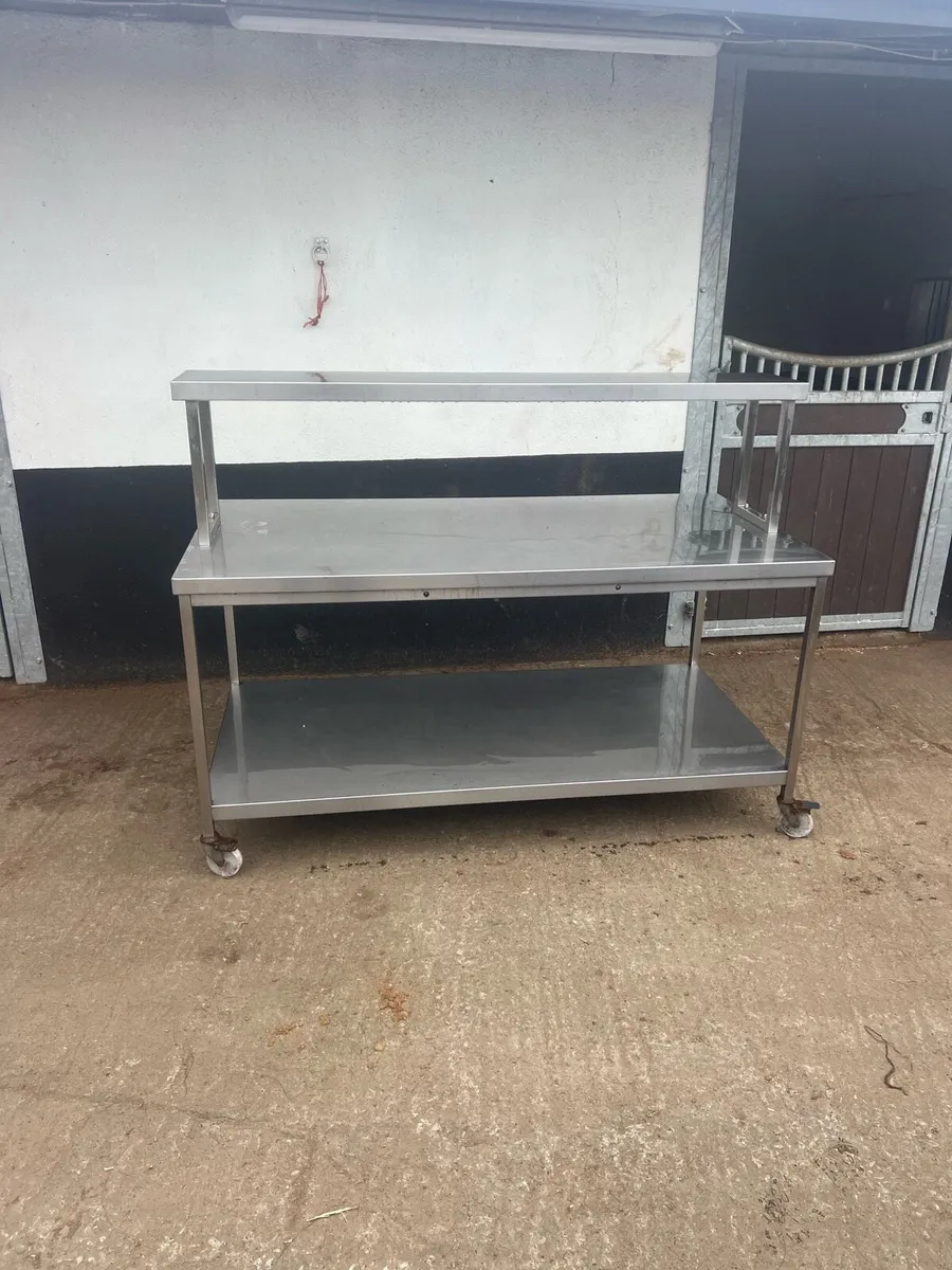 Stainless table - Image 1