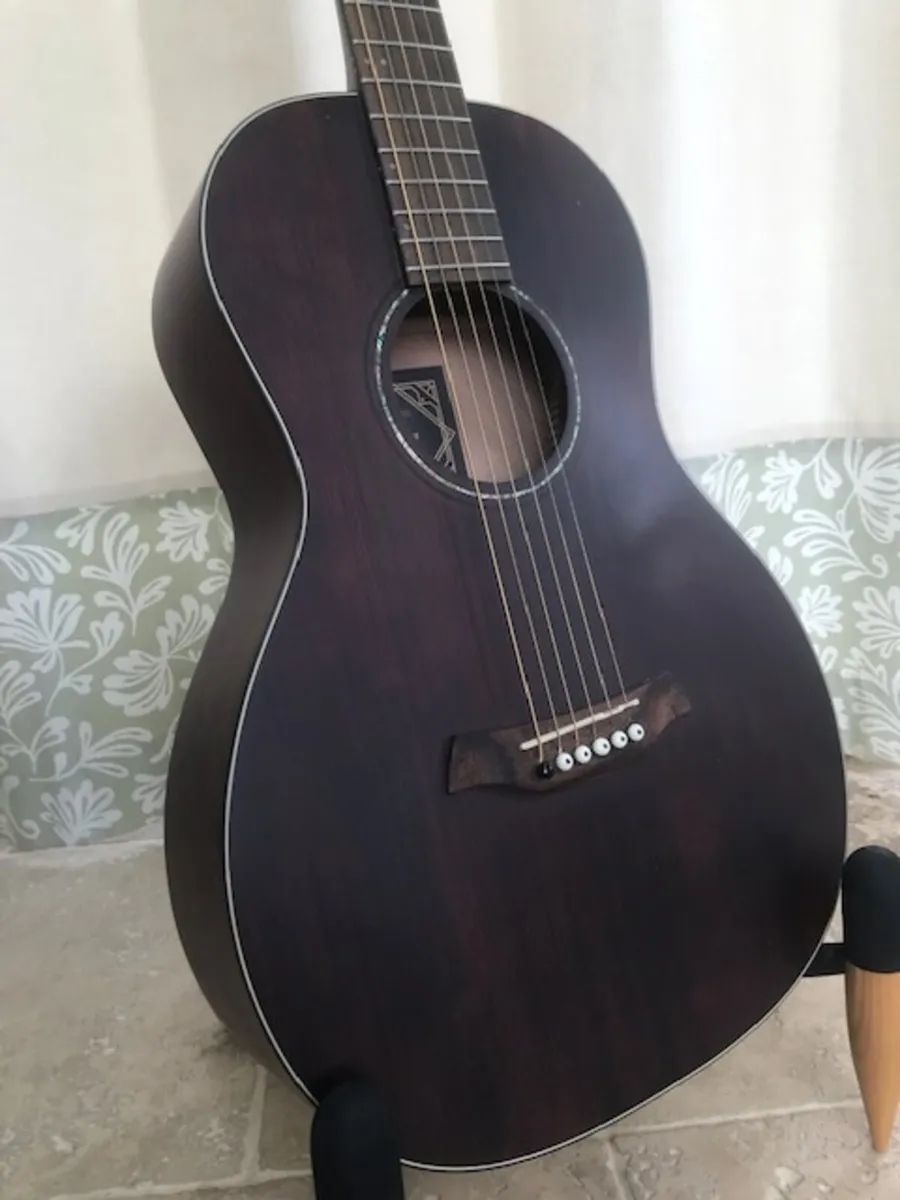 Acoustic guitar baton rouge x11ls/p-scc parlor - Image 1