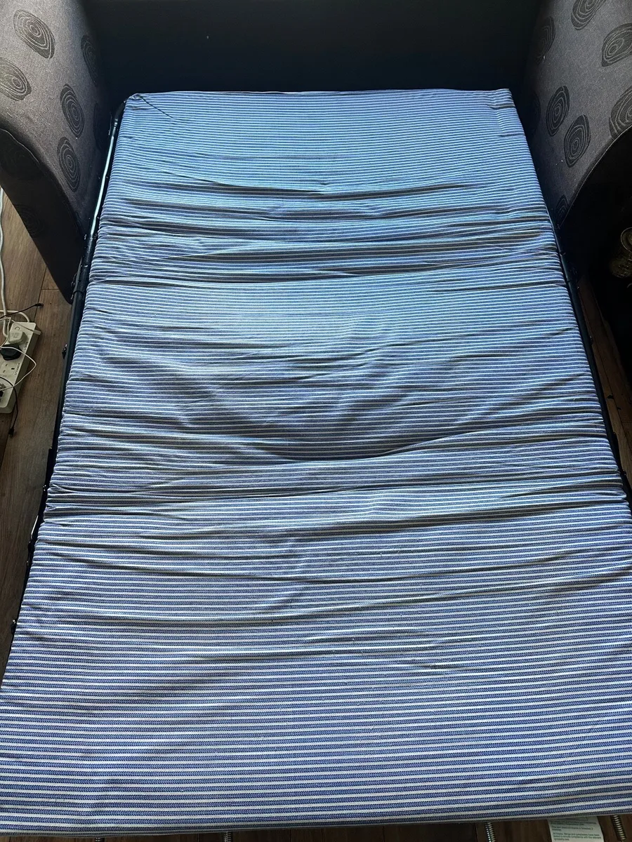 Two seater sofa bed - Image 4