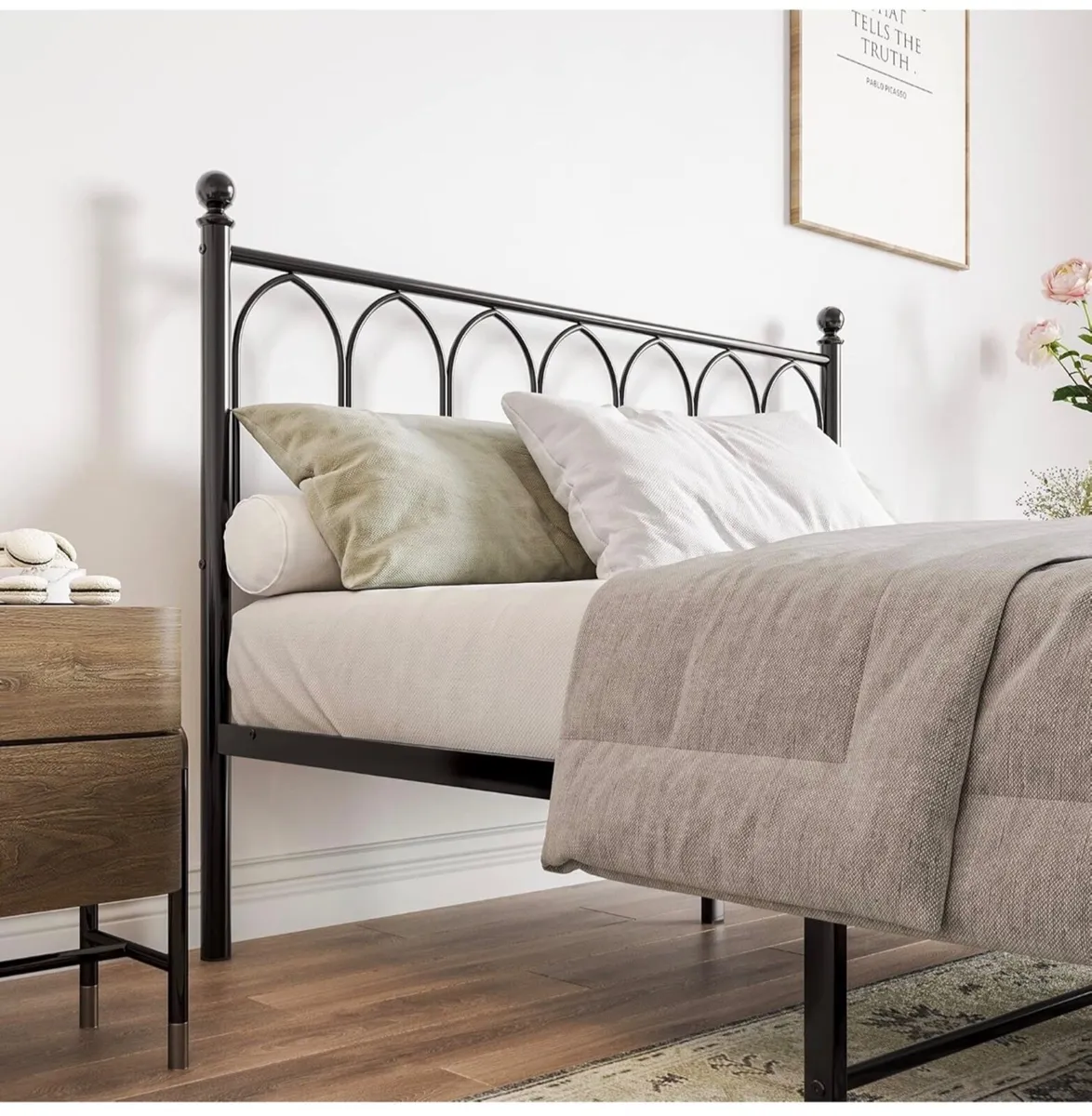 Double Metal Bed Frame 135 x 190 cm with Headboard - Image 2