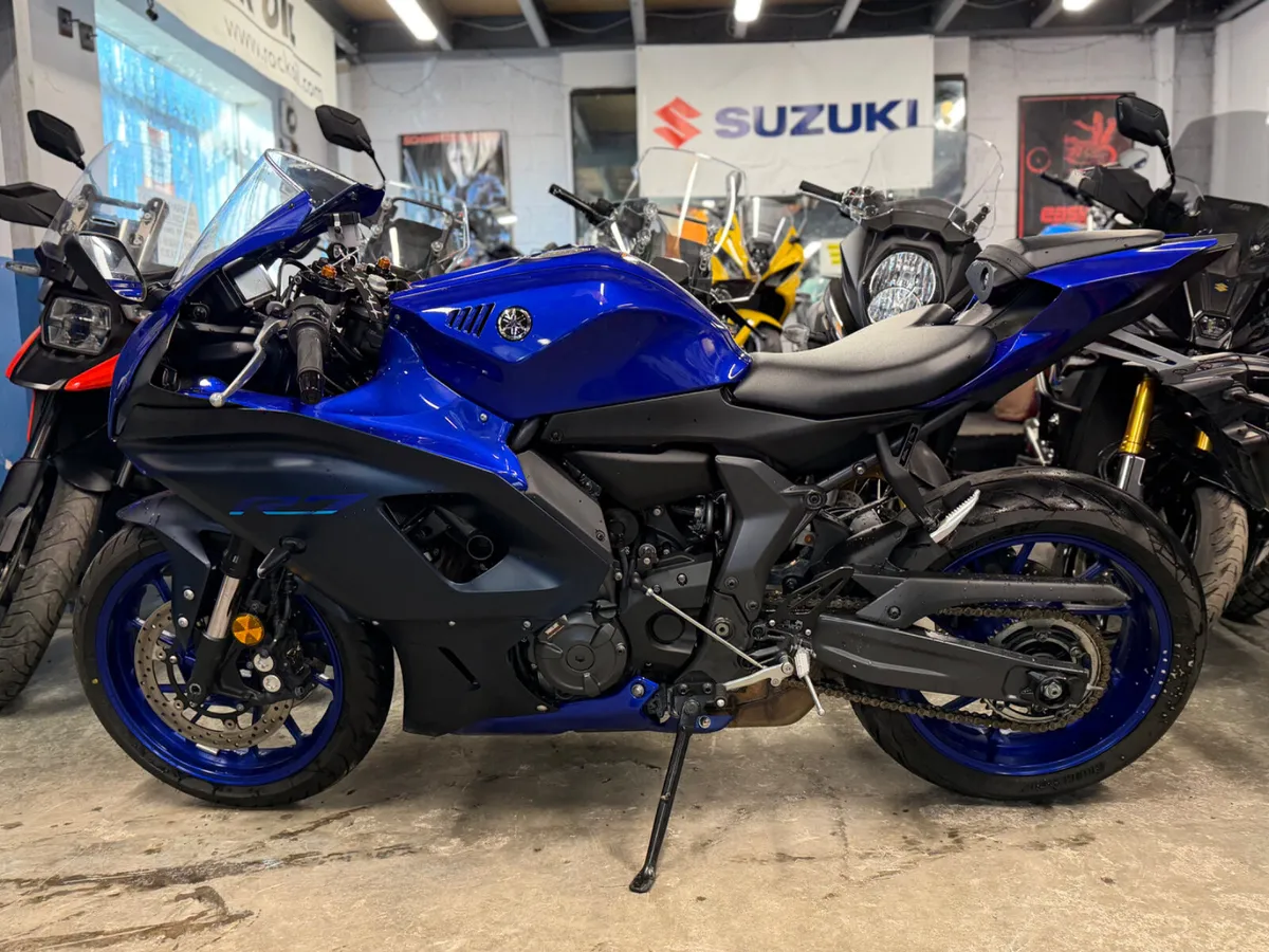 2023 Yamaha R7 - Image 4