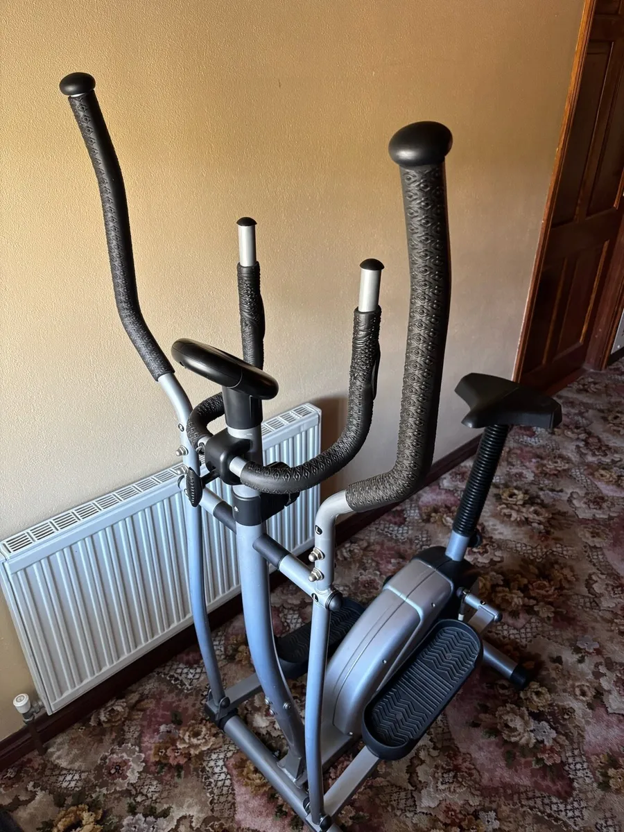 Cross Trainer - Image 1