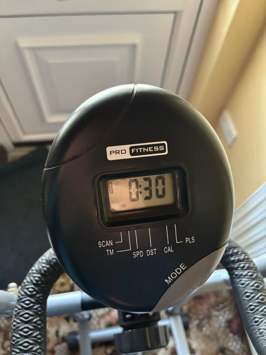 Cross Trainer - Image 3