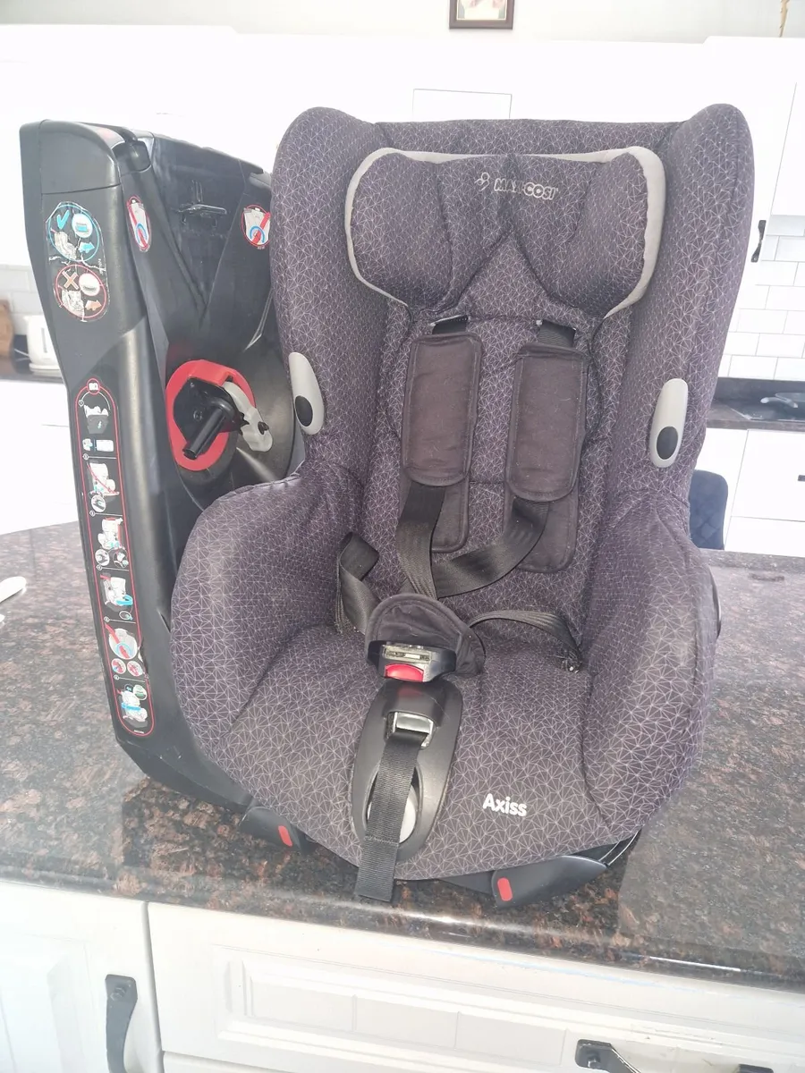 Maxi cosi axis swivel car seat - Image 1