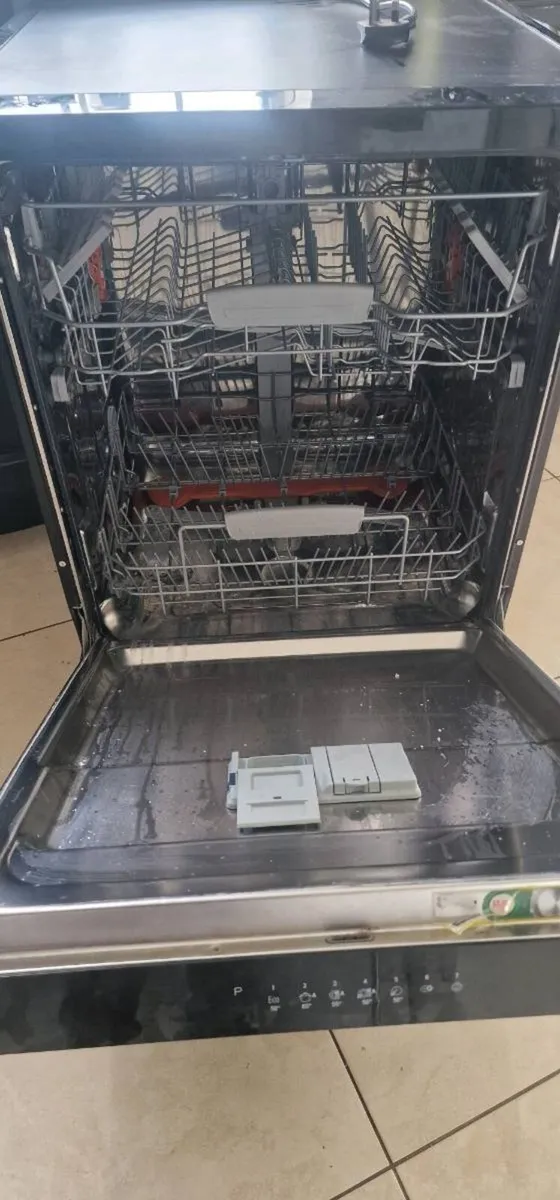 Hotpoint 3d dishwasher - Image 2
