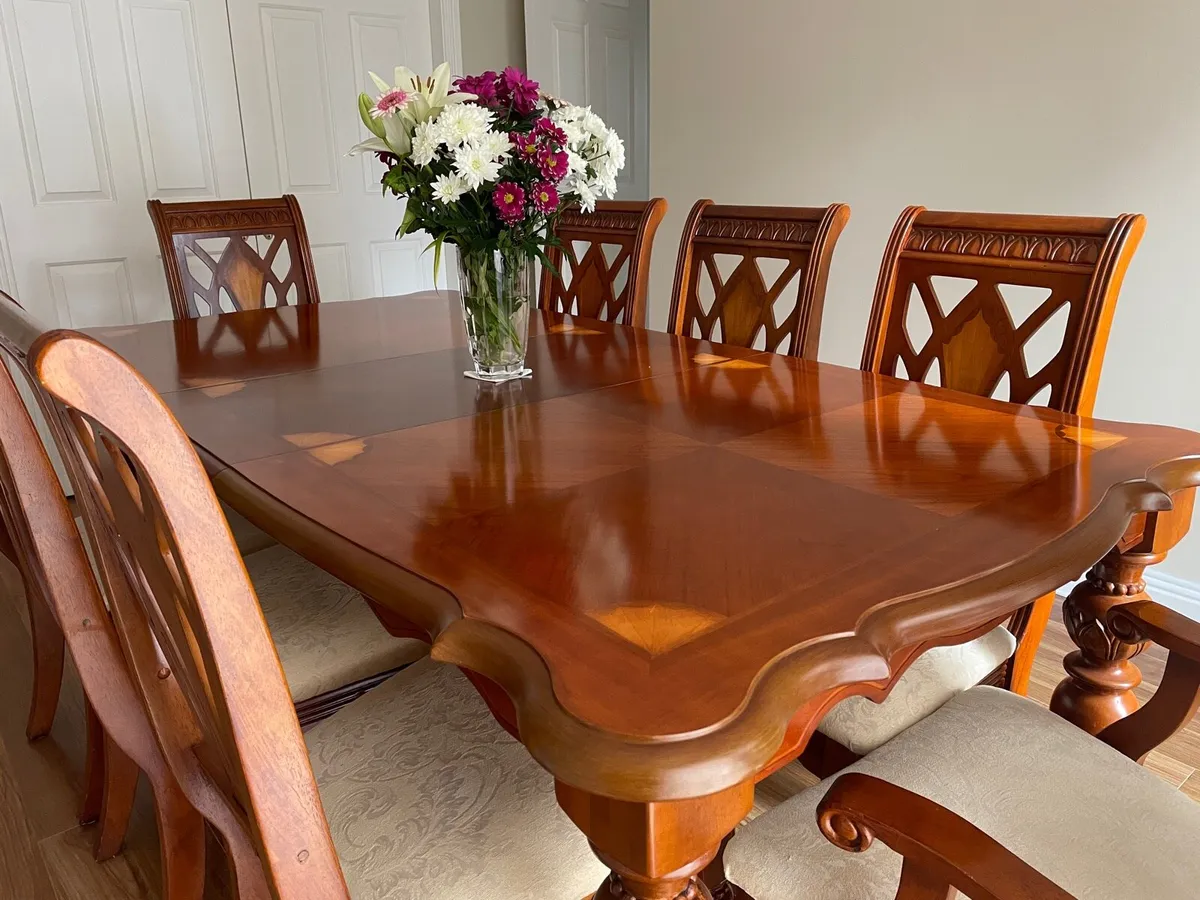 Mahogany Dining Table + 8 chairs - Image 3