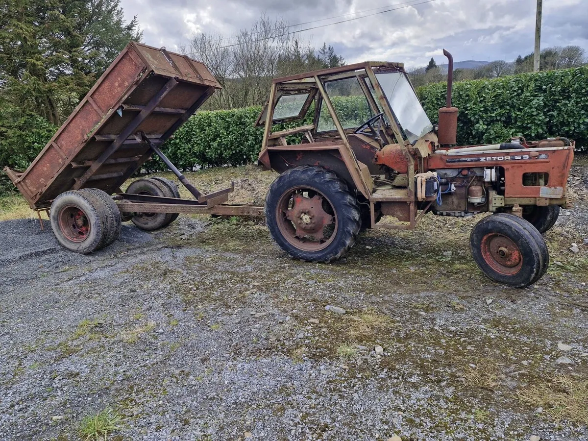 Zetor 6911 & 10X6 tipping trailer - Image 1