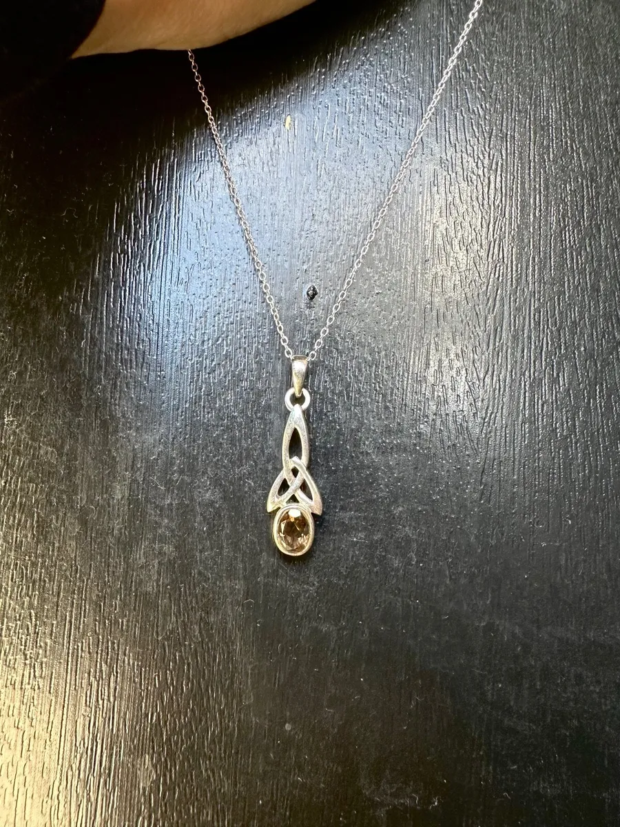 Celtic silver necklace with smoke quartz pendant - Image 2