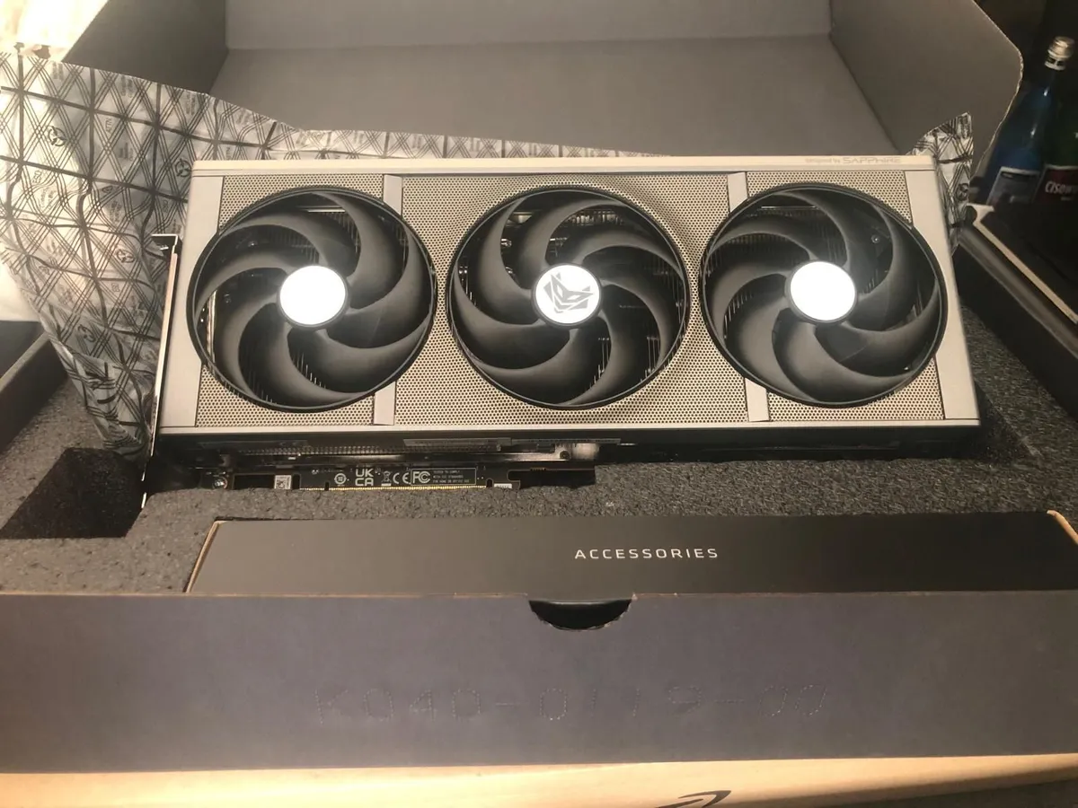 GPU RX 9700XTX Nitro+ - Image 4