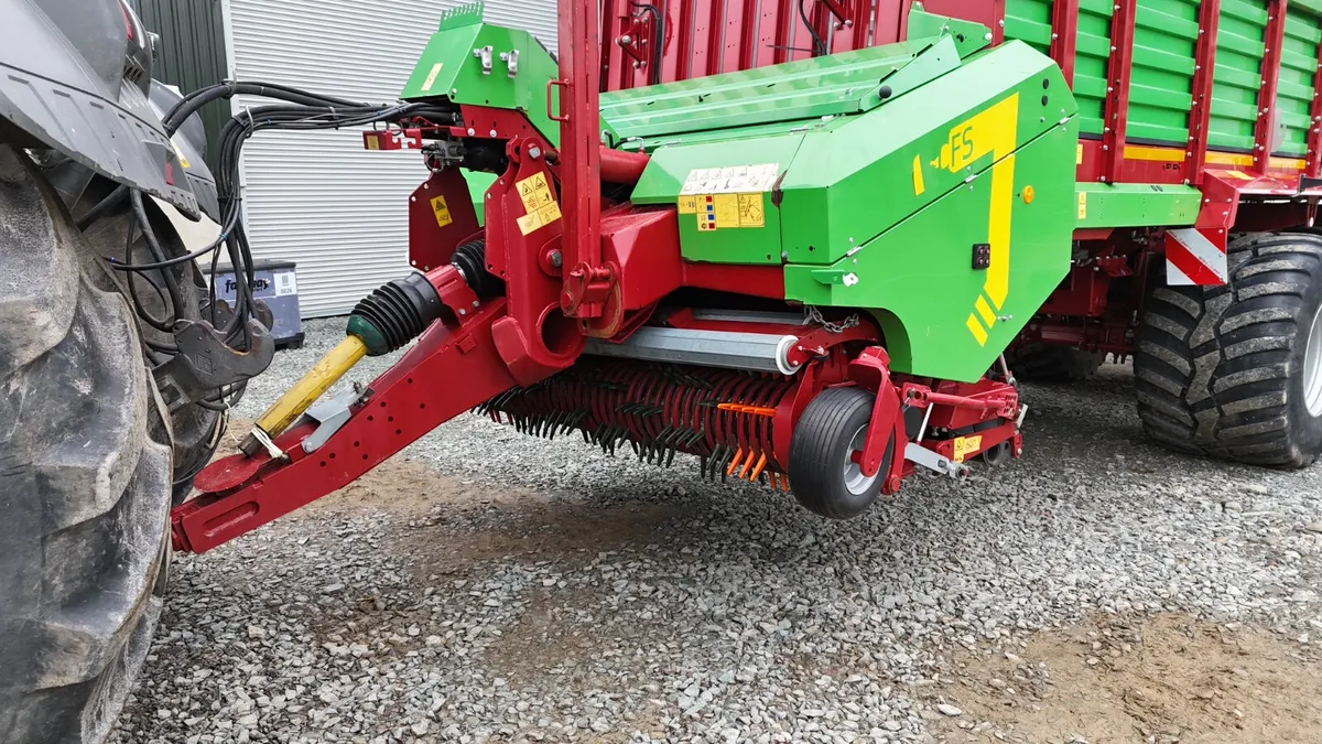 2022 Strautmann 4402 Silage Wagon - Image 4