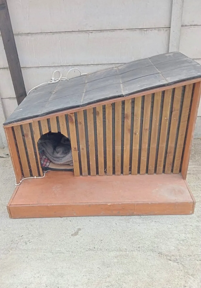 Dog house - Image 2