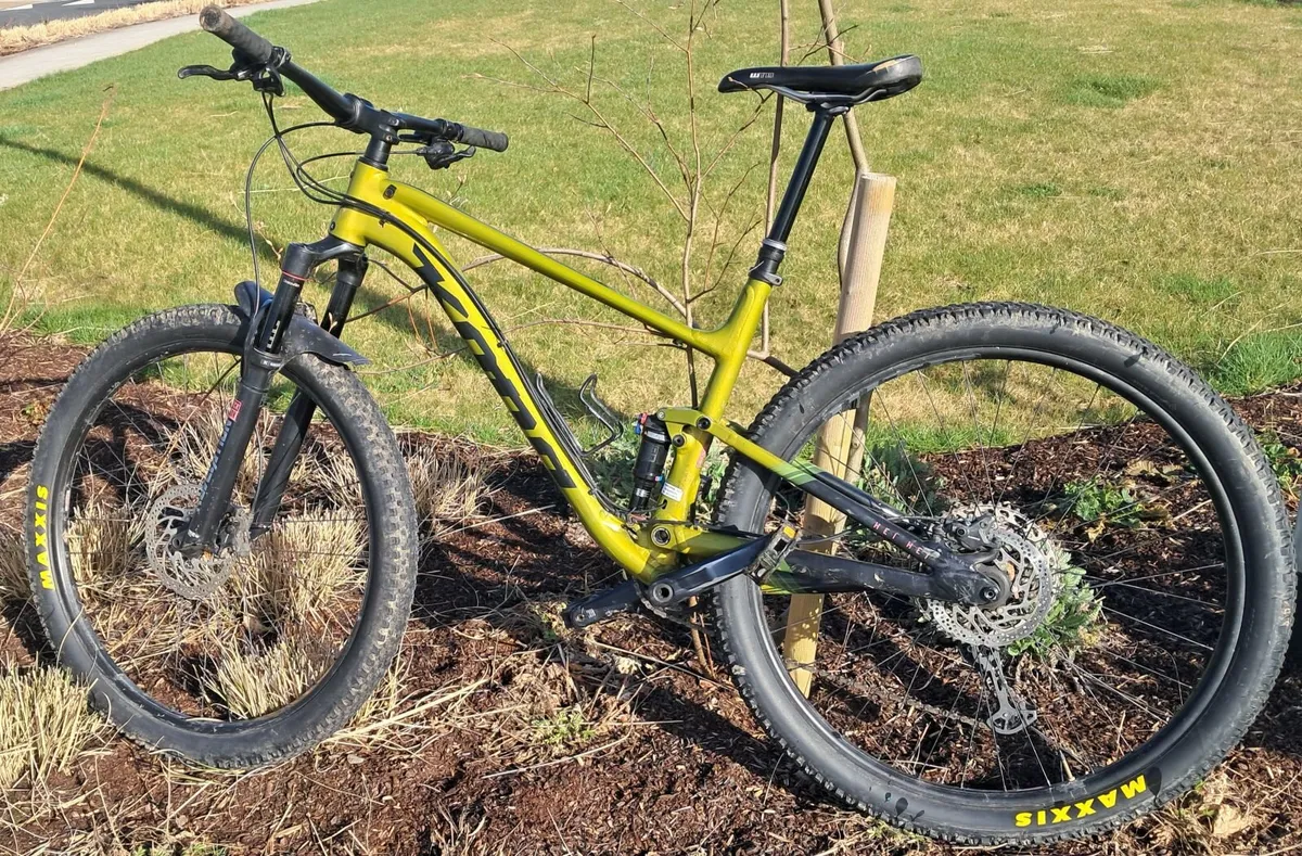 Mountain bike - Image 1