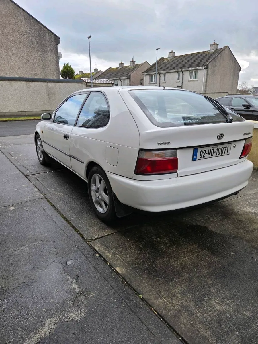 Toyota corolla - Image 3