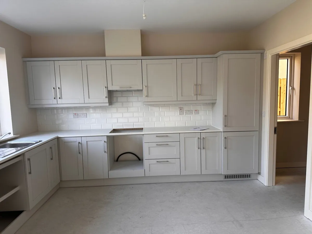 Kitchen cupboards - Image 1