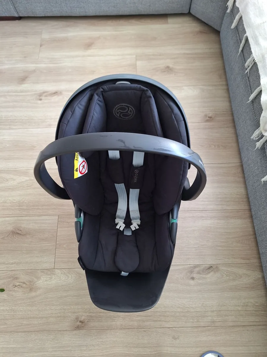 Child Seat - Image 1
