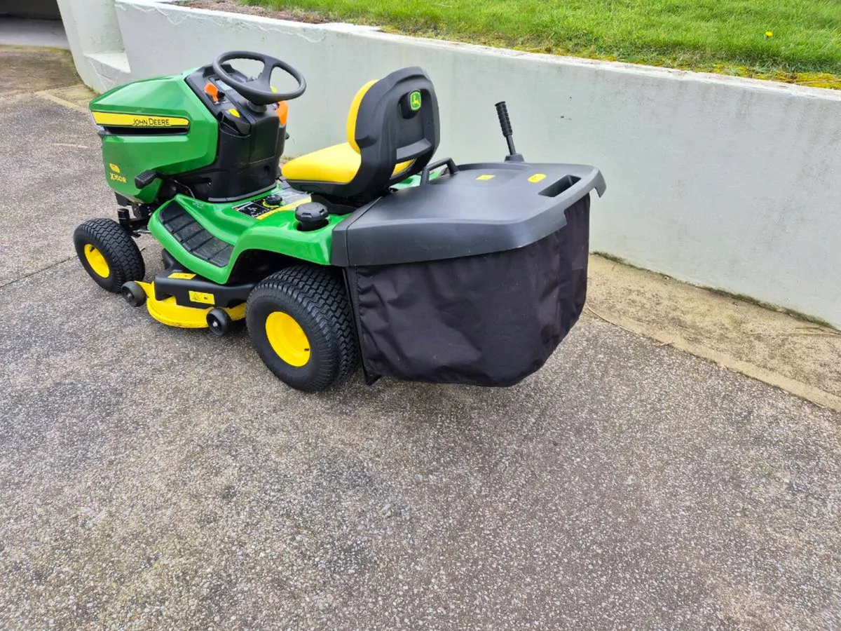 John Deere Lawnmower - Image 2