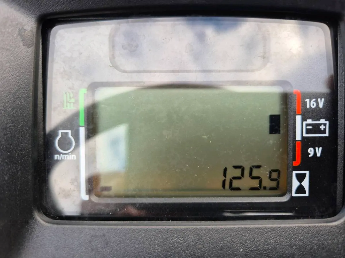 John Deere Lawnmower - Image 4