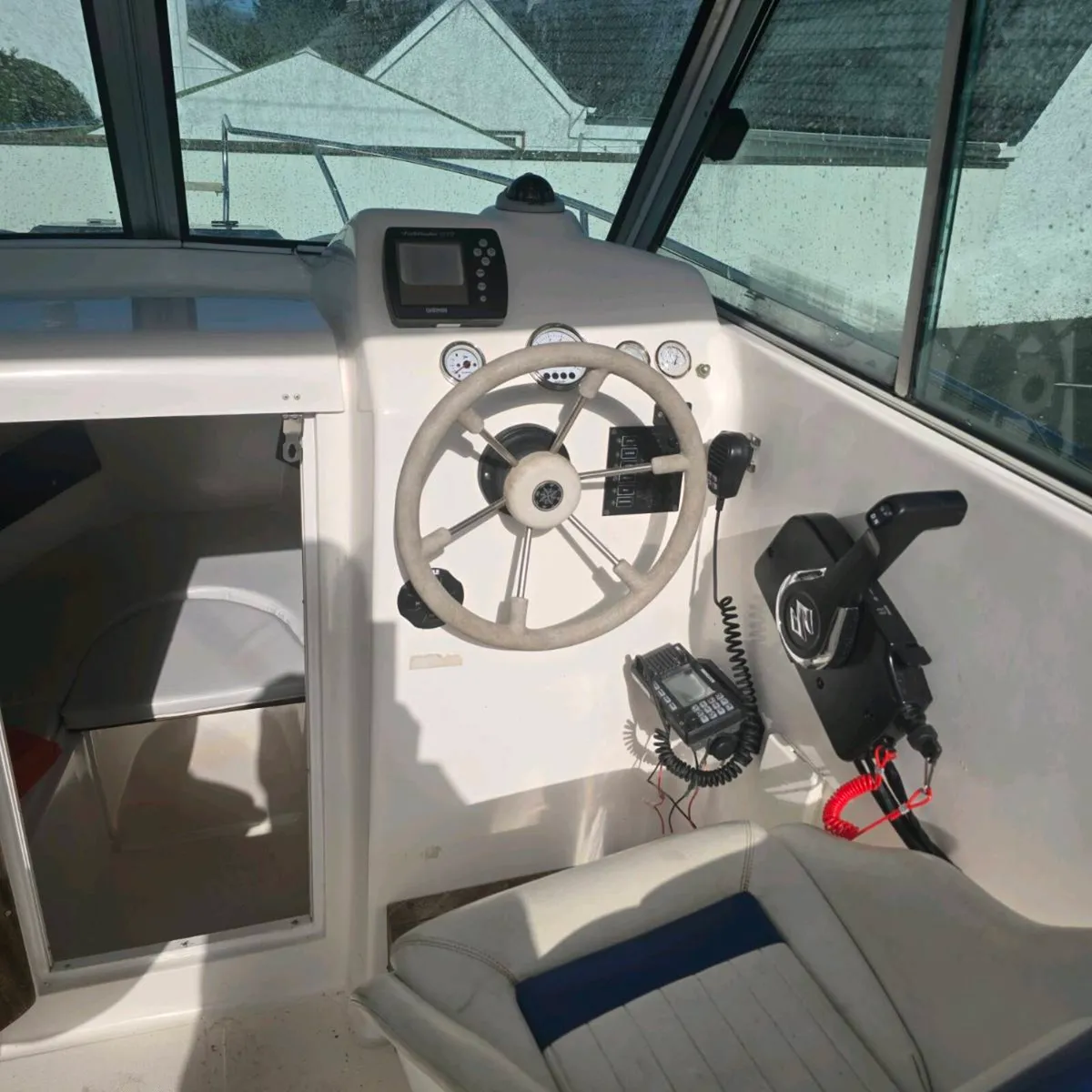 Fishing boat. - Image 2