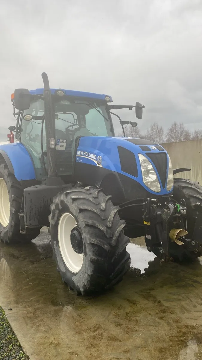 NEWHOLLAND T7200 - Image 2