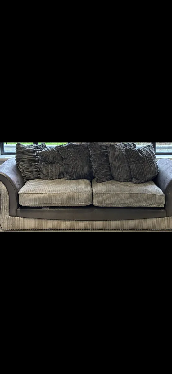 3 seater sofa/couch - Image 1