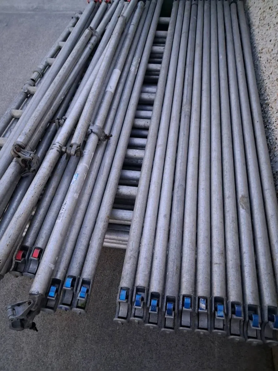 Aluminium tower scaffolding for sale - Image 1